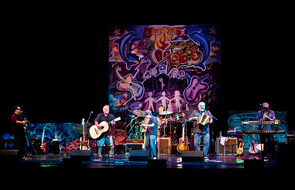 Los Lobos Performance - 24