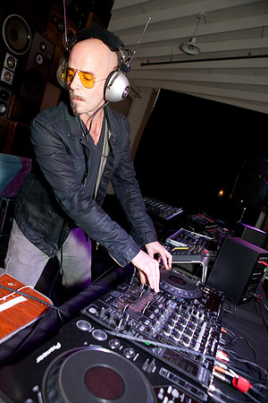 Sound Check - Martin Gore 2012 - 044