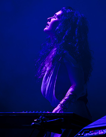 M83 - 03
