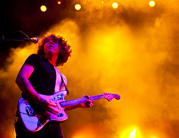 M83 - 02