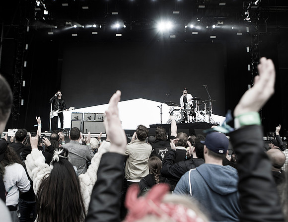 photos of Royal Blood by Robert Redfield