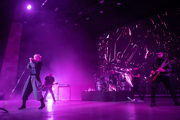 Garbage the band photos by Robert Redfield