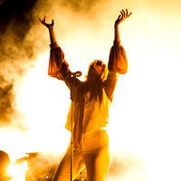 Photos of Florence and the Machine by Robert Redfield