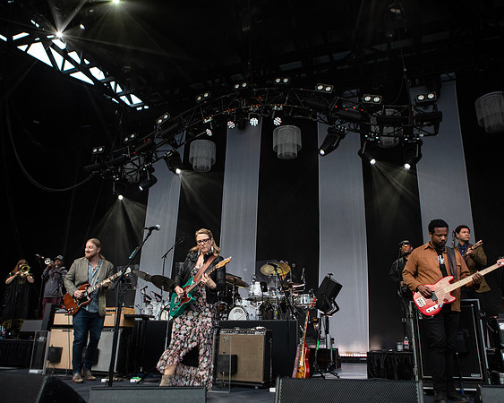 Photos of Tedeschi Trucks Band by Robert Redfield
