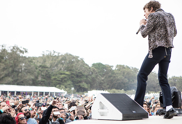 photos of Cage The Elephant by Robert Redfield