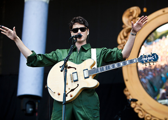 Vampire Weekend  - 040