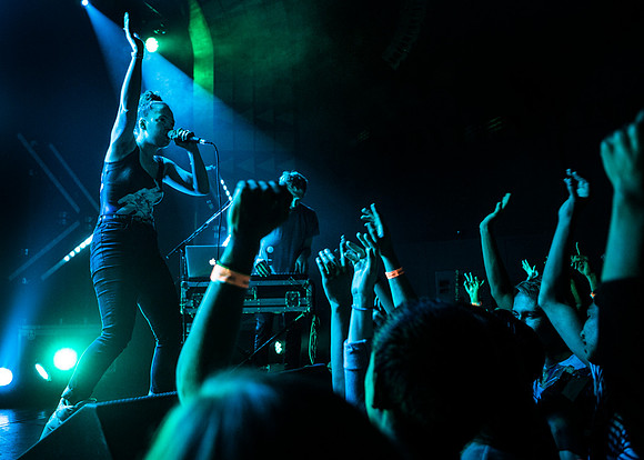 Sylvan Esso photos by Robert Redfield