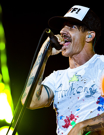 Red Hot Chili Peppers - 03