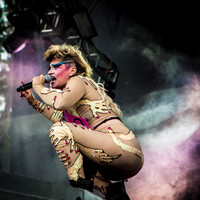 photos of Peaches by Robert Redfield