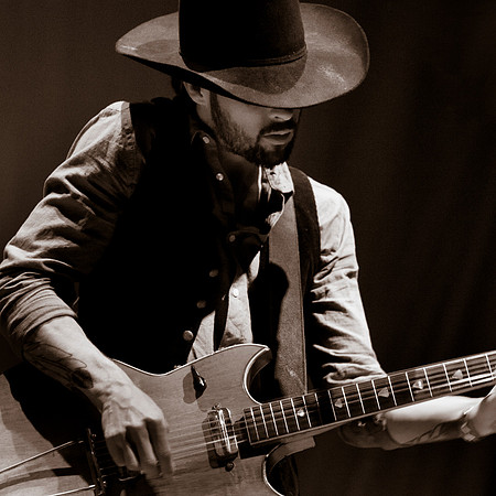 Ryan Bingham - 15