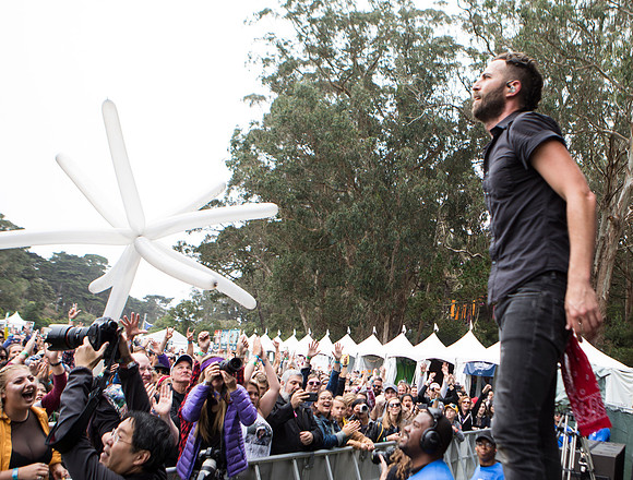 photos of Mondo Cozmo by Robert Redfield