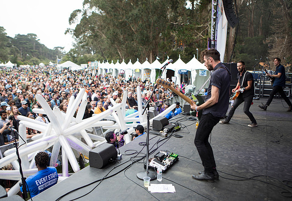 photos of Mondo Cozmo by Robert Redfield