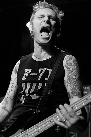 Mike Dirnt - 13