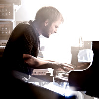 Nils Frahm photos by Robert Redfield