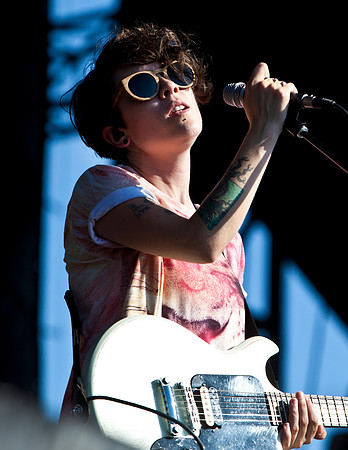 Tegan and Sara - 01