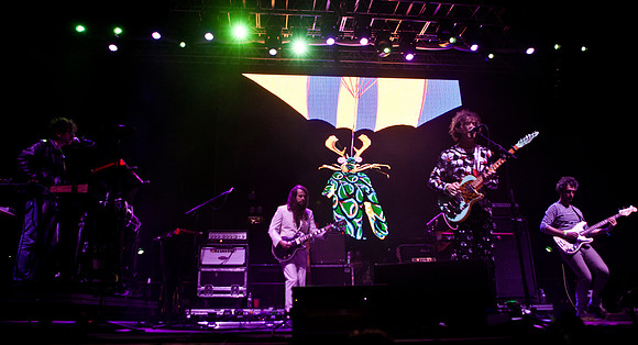 MGMT - 009