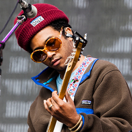 photos of Toro Y Moi