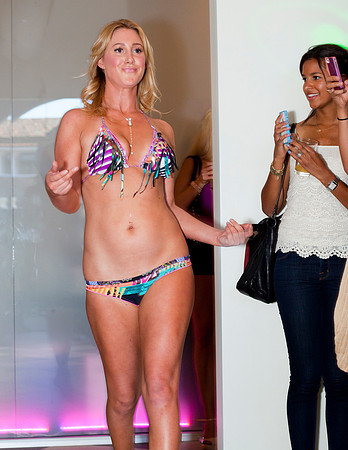 Blush & Lashes Bikinis - 036