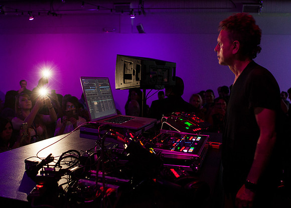 Martin Gore Soundcheck - 368