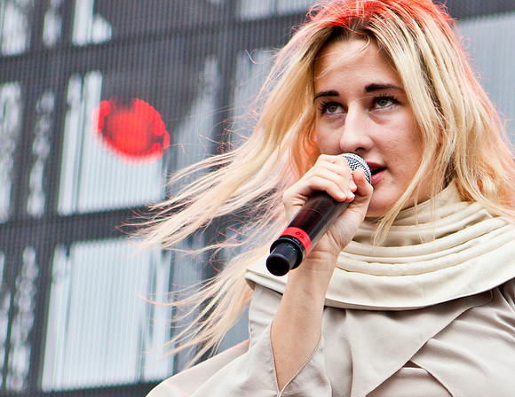 Zola Jesus - 01