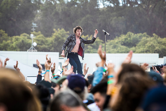 photos of Cage The Elephant by Robert Redfield