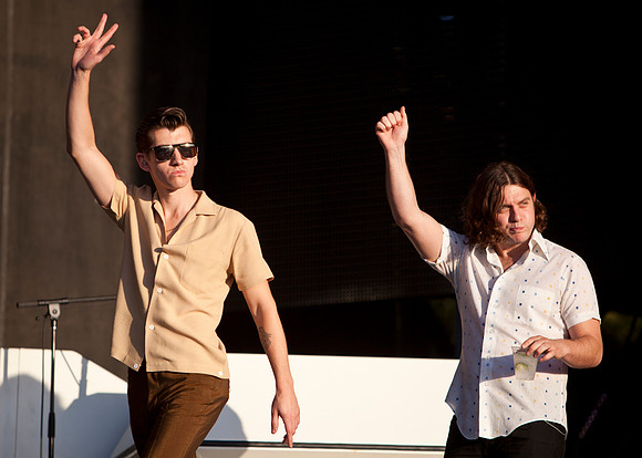 Arctic Monkeys - 002