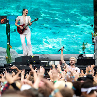 photos of Sofi Tukker from Robert Redfield