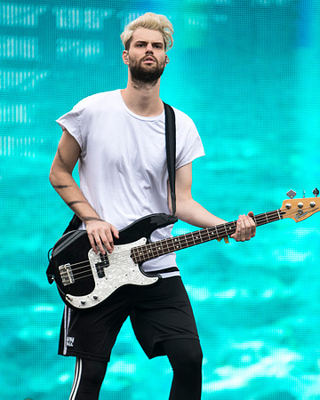 photos of Sofi Tukker from Robert Redfield