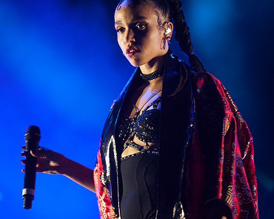photos of FKA Twigs